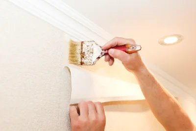 Pose de papier peint à Umpeau — revêtements muraux et toiles de verre